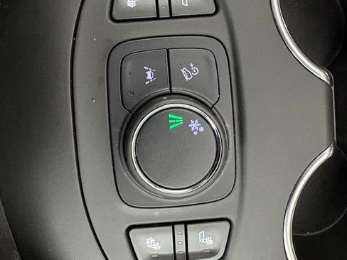 Used 2023 GMC Terrain SLT w/ Infotainment Package II FWD image 30