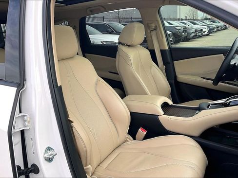 Used 2023 Acura RDX AWD w/ Advance Package image 10