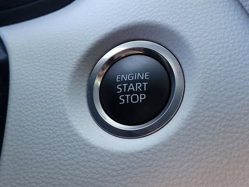Used 2025 Toyota Corolla SE FWD image 32