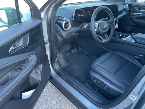 New 2026 Chevrolet Blazer EV LT image 4