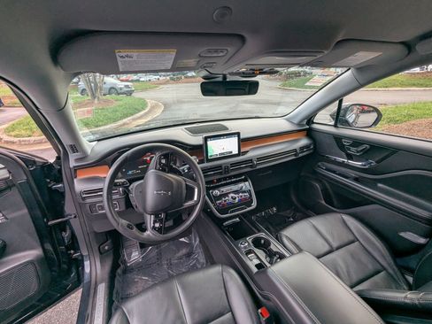 Used 2022 Lincoln Corsair Reserve w/ Elements Package image 12