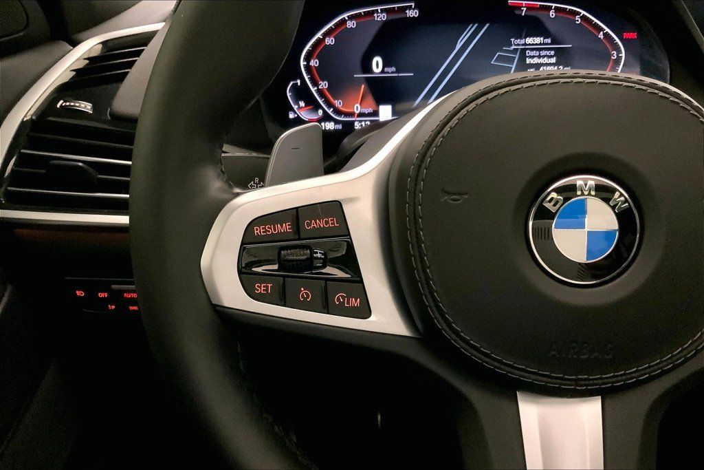 Used 2020 BMW X6 xDrive40i w/ M Sport Package AWD/4WD image 18