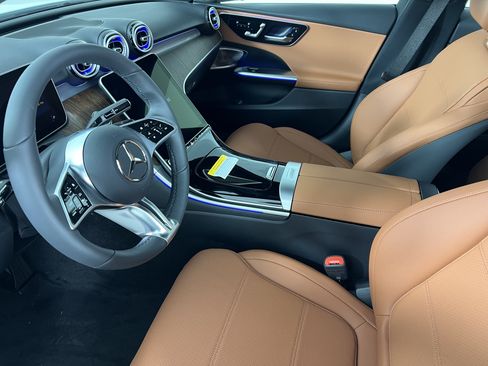 Used 2026 Mercedes-Benz C 300 4MATIC Sedan image 4