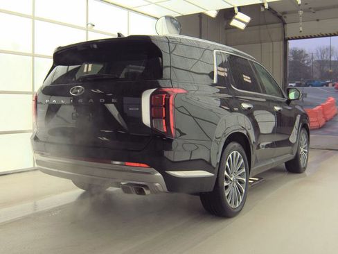 Used 2025 Hyundai Palisade Calligraphy image 6