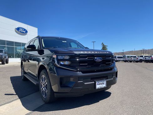 New 2025 Ford Expedition Max Active image 19