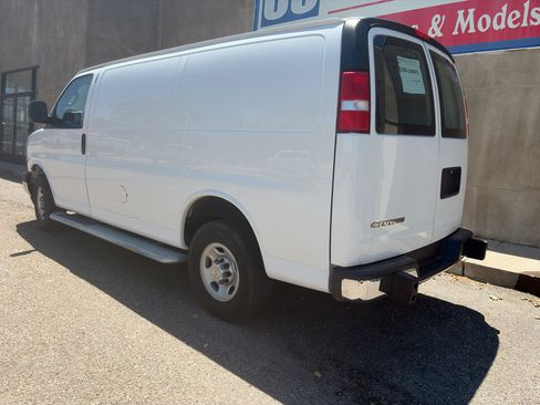 Used 2024 Chevrolet Express 2500 w/ Driver Convenience Package RWD image 8