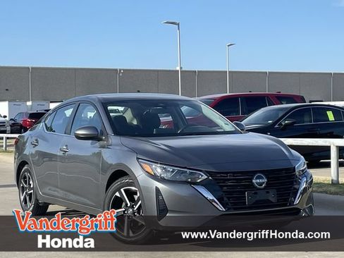 Used 2025 Nissan Sentra SV FWD image 1