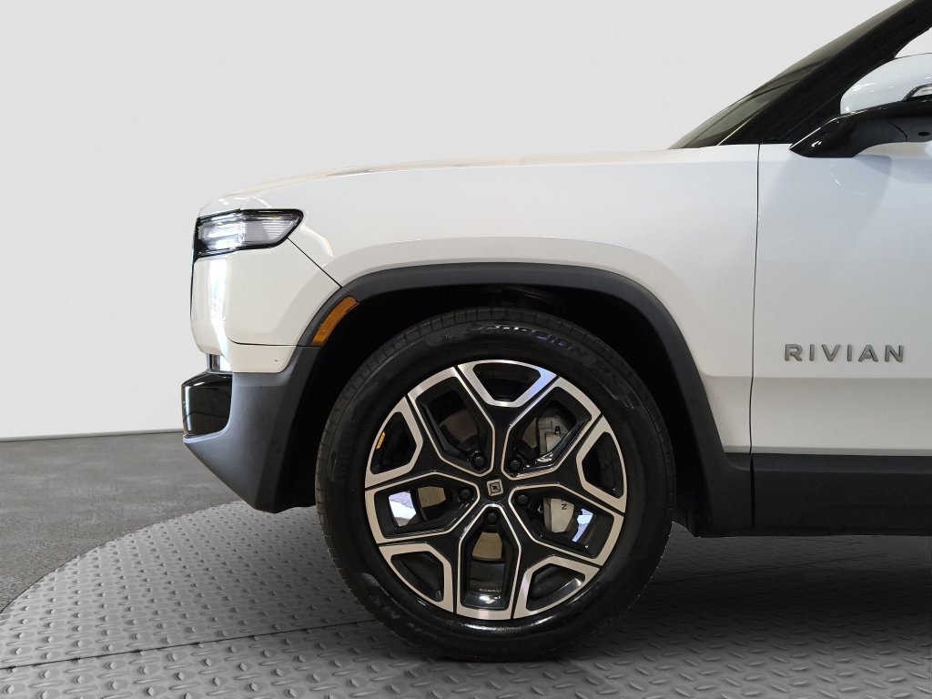 Used 2025 Rivian R1S Adventure Dual AWD/4WD image 29
