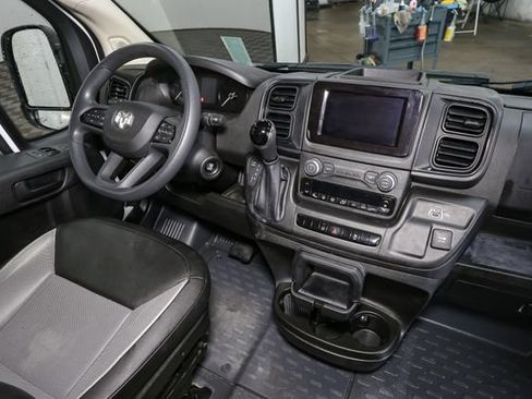 Used 2026 RAM ProMaster 2500 w/ Convenience Group FWD image 16