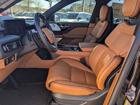 New 2025 Lincoln Aviator Black Label image 18