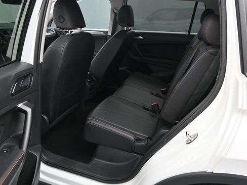 Used 2024 Volkswagen Tiguan Wolfsburg Edition FWD image 17