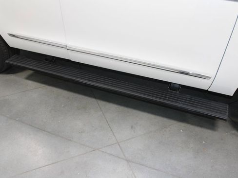 Used 2023 Lincoln Navigator Reserve image 12