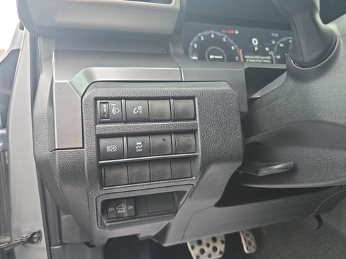 Used 2025 Toyota Tacoma TRD Sport image 17