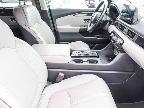 Certified 2023 Honda Pilot Elite image 19