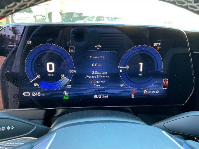 Certified 2024 Chevrolet Blazer EV LT AWD/4WD image 15