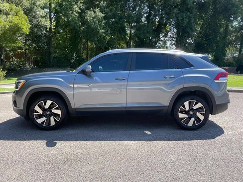 Used 2024 Volkswagen Atlas Cross Sport SE w/ Black Wheel Package FWD image 28