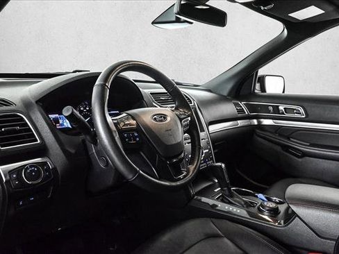 Used 2018 Ford Explorer Sport w/ Equipment Group 401A image 10
