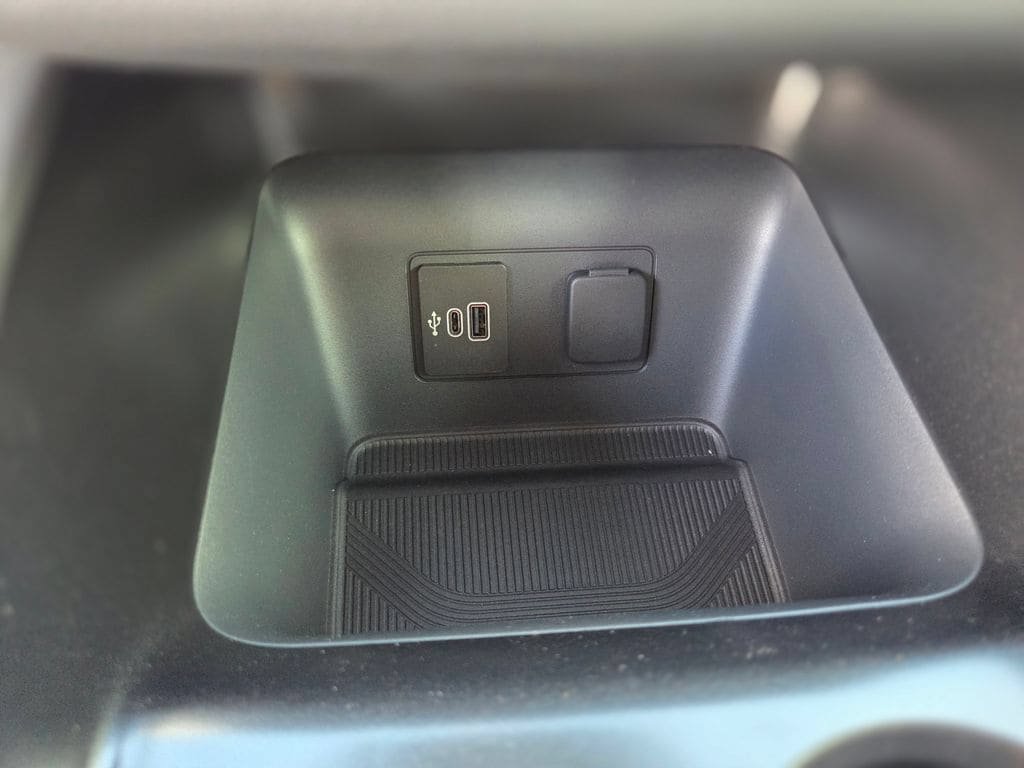 New 2026 Ford Explorer Active w/ Active Comfort Package RWD image 26
