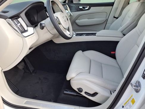 New 2026 Volvo XC60 B5 Ultra w/ Protection Package Premier AWD/4WD image 14