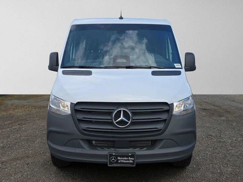 Used 2025 Mercedes-Benz Sprinter 2500 image 8