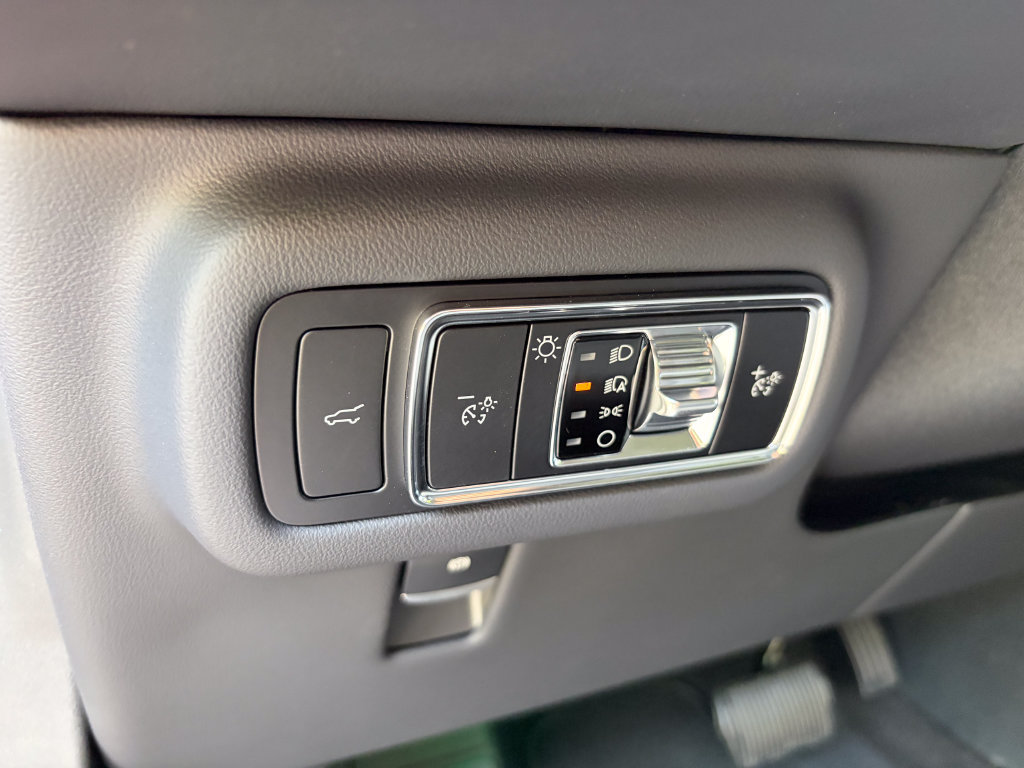 New 2026 Lincoln Nautilus Premier w/ Equipment Group 102A AWD/4WD image 13