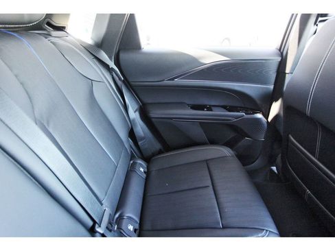 New 2026 Cadillac Lyriq Luxury image 11