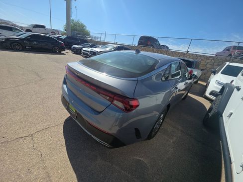 Used 2021 Kia K5 LXS FWD image 6