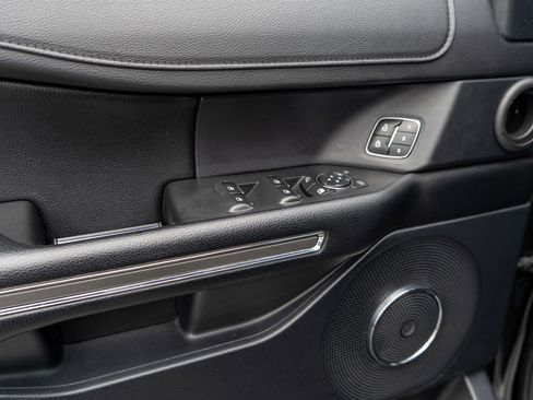 Used 2020 Ford Expedition XLT w/ Equipment Group 202A image 15