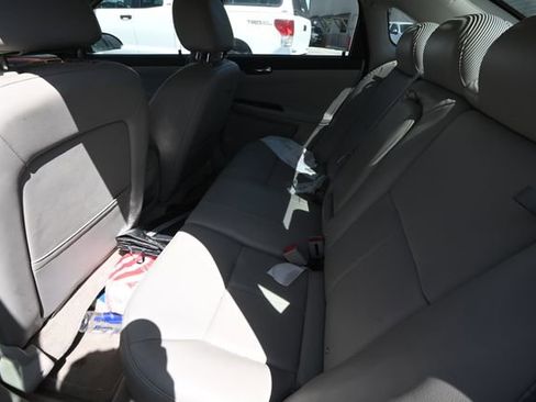 Used 2010 Chevrolet Impala LTZ FWD image 8