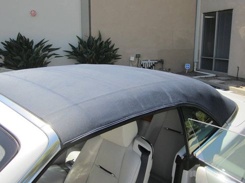 Used 2016 Rolls-Royce Dawn RWD image 20
