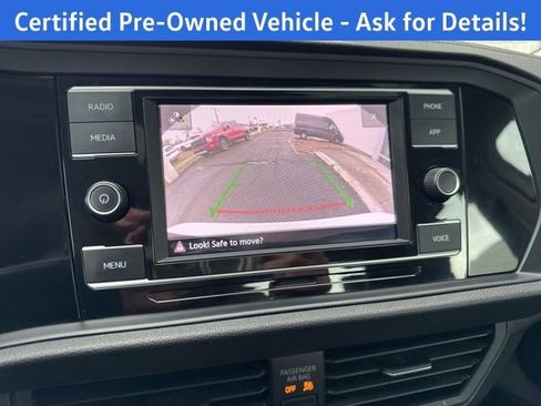 Certified 2024 Volkswagen Jetta SE w/ Panoramic Sunroof Package FWD image 13