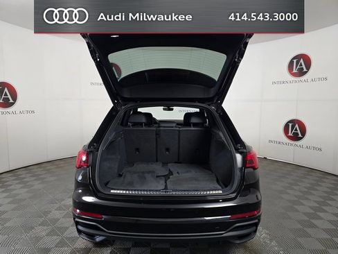Used 2023 Audi Q3 2.0T Premium w/ Convenience Package AWD/4WD image 9