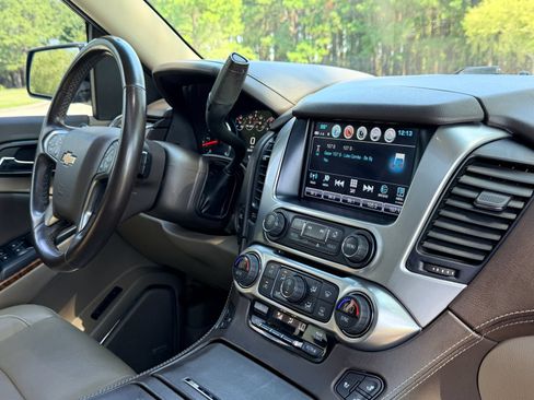Used 2020 Chevrolet Tahoe Premier AWD/4WD image 21