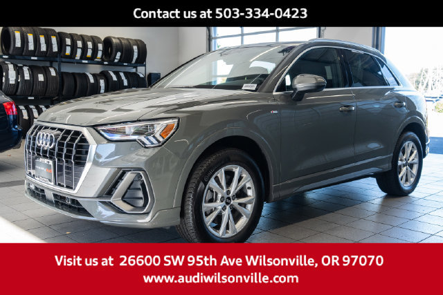 Used 2025 Audi Q3 2.0T Premium Plus w/ Premium Plus Package AWD/4WD image 3