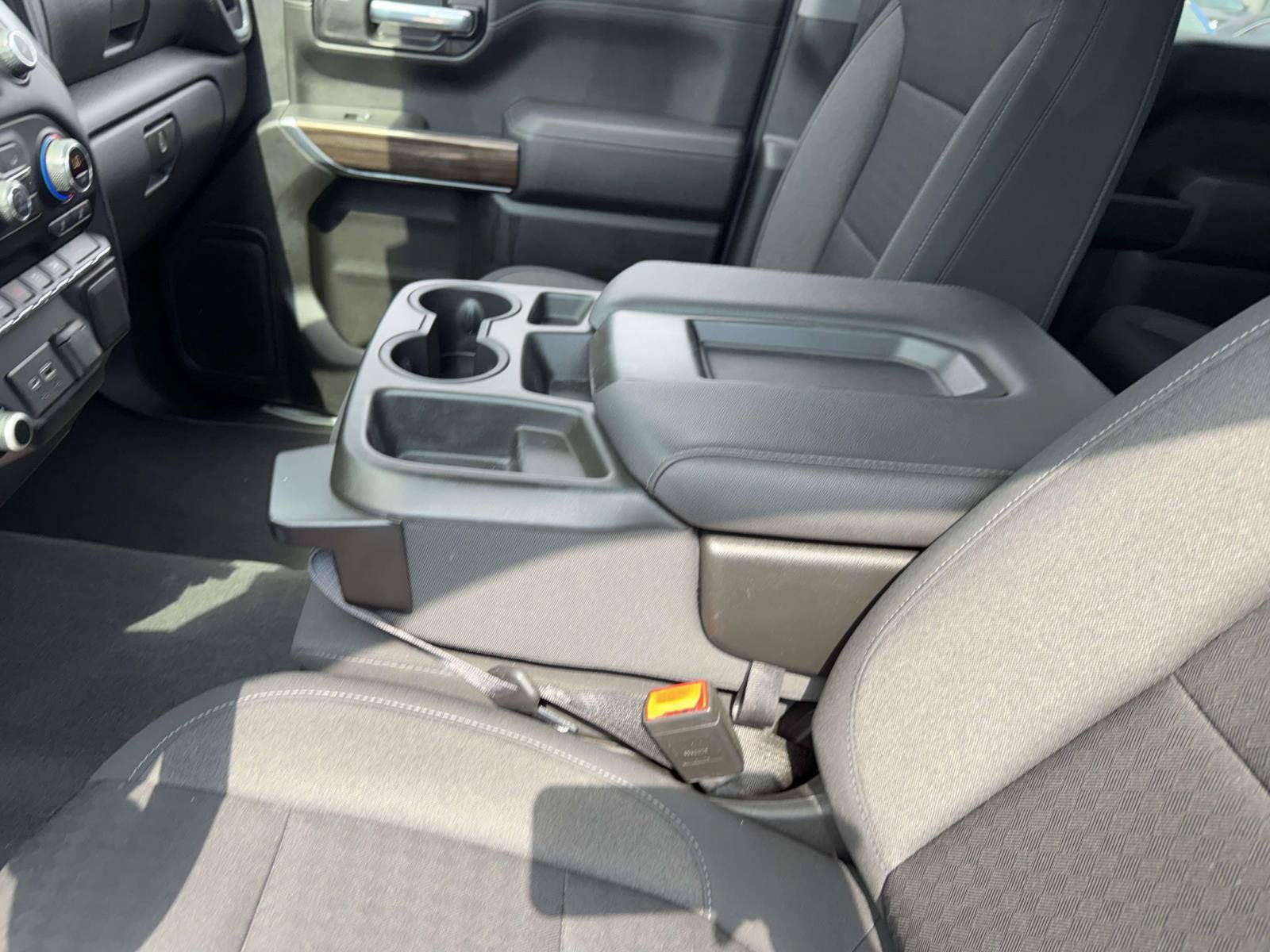 Used 2021 Chevrolet Silverado 1500 LT w/ Bed Protection Package AWD/4WD image 19