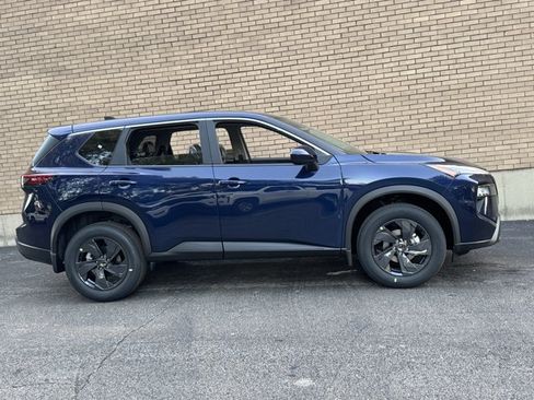 New 2026 Nissan Rogue SV AWD/4WD image 4
