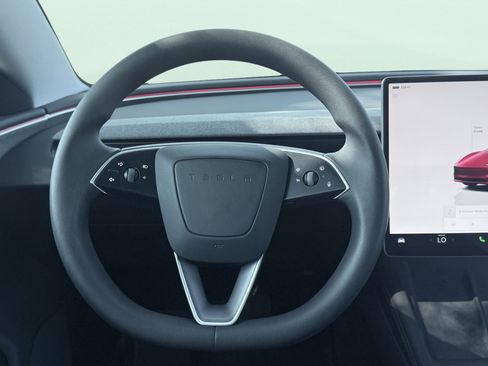 Used 2025 Tesla Model 3 RWD image 57