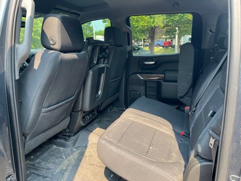 Used 2019 Chevrolet Silverado 1500 LT Trail Boss w/ Convenience Package AWD/4WD image 17