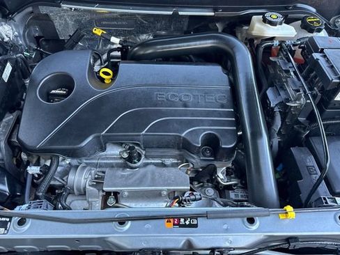 Used 2024 Chevrolet Equinox LT image 55