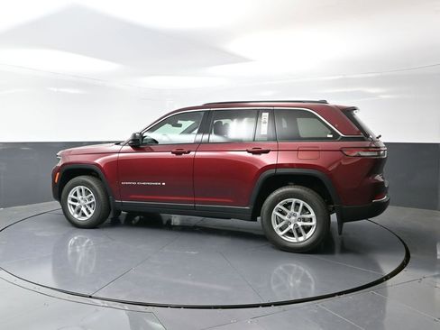 New 2025 Jeep Grand Cherokee Laredo X w/ Luxury Tech Group I image 11