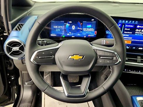 Used 2026 Chevrolet Equinox EV LT image 13