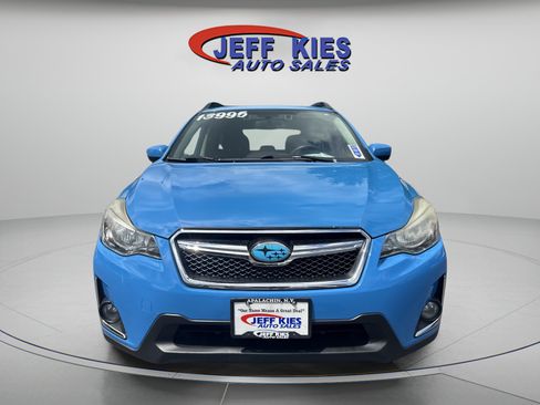 Used 2016 Subaru Crosstrek 2.0i Premium AWD/4WD image 2