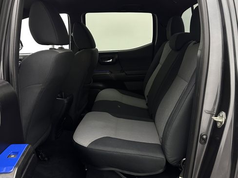 Used 2020 Toyota Tacoma TRD Sport RWD image 22