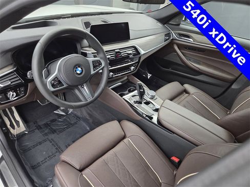 Used 2020 BMW 540i xDrive 540i xDrive w/ Executive Package image 32