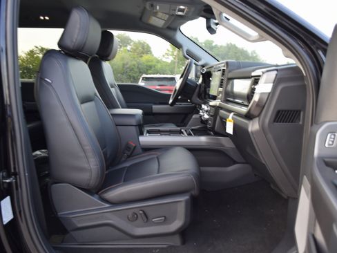 New 2026 Ford F250 Lariat w/ Black Appearance Package image 23