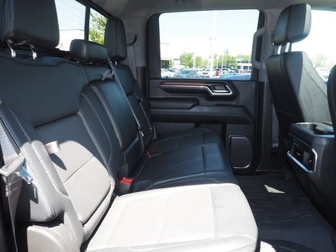 Used 2024 GMC Sierra 2500 Denali w/ Denali Reserve Package AWD/4WD image 19