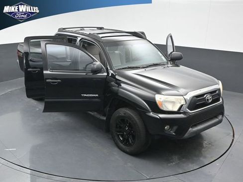 Used 2015 Toyota Tacoma PreRunner w/ SR5 Package image 25