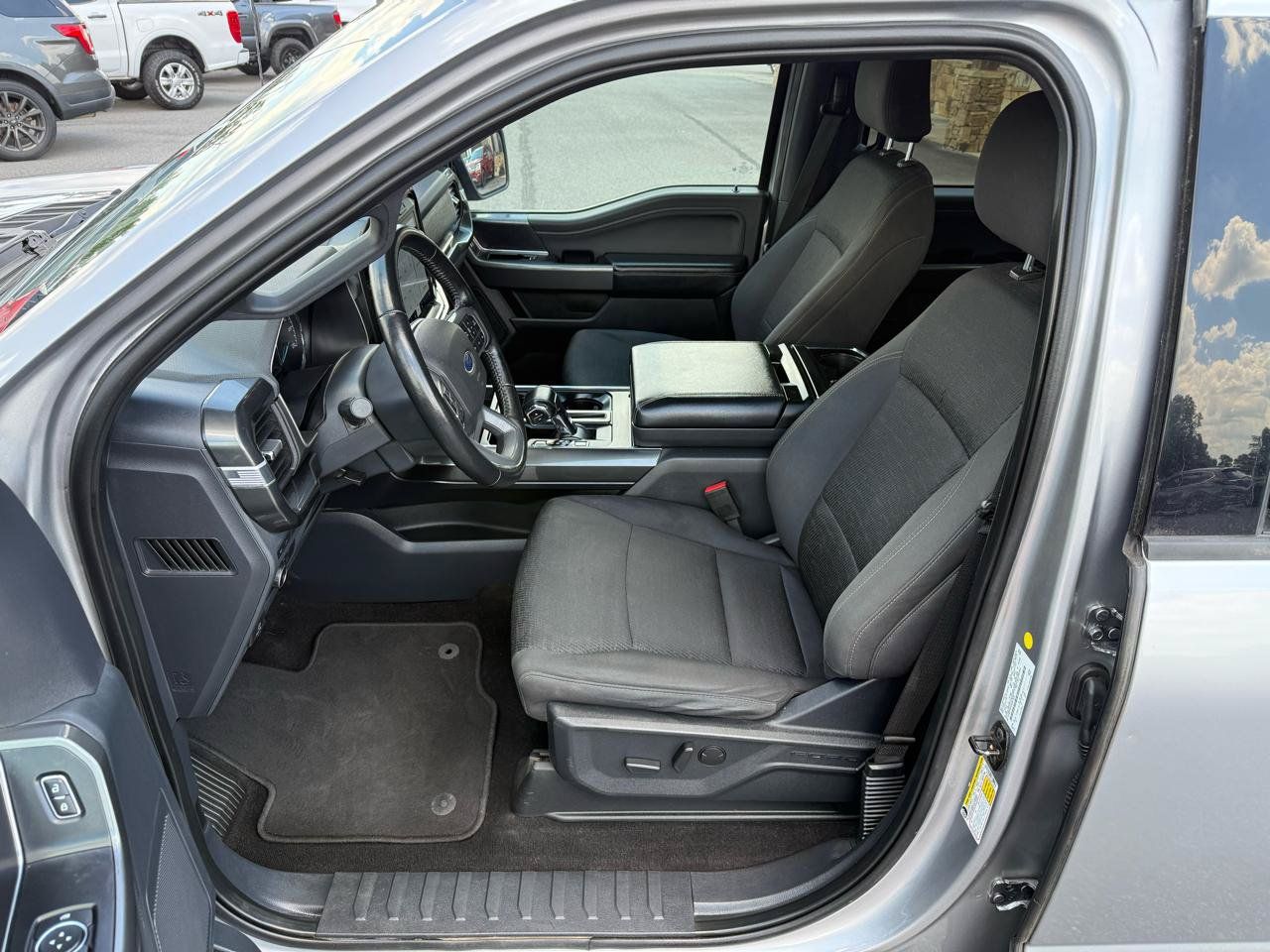 Used 2022 Ford F150 XLT w/ Equipment Group 302A High AWD/4WD image 11
