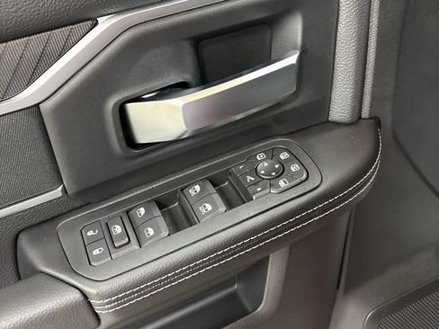 New 2026 RAM 2500 Big Horn AWD/4WD image 18