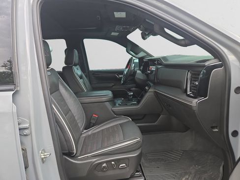 Used 2024 GMC Sierra 1500 AT4X w/ AT4X AEV Edition AWD/4WD image 16
